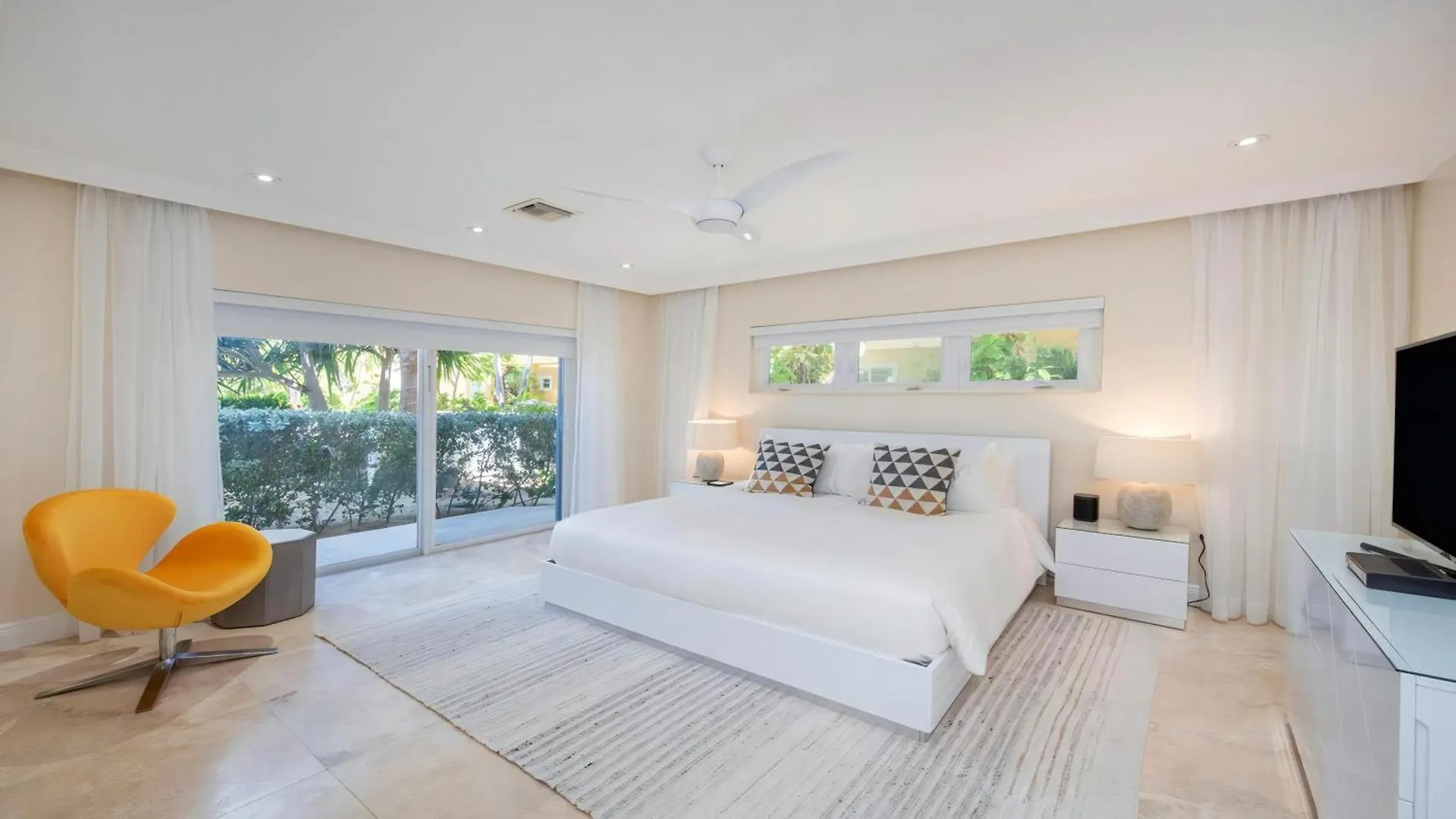 Apartment Laguna Del Mar George Town Cayman Islands