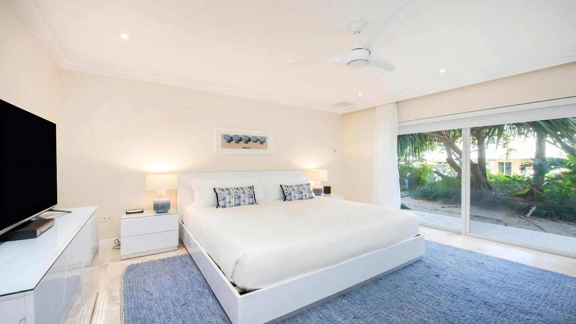 Apartment Laguna Del Mar George Town